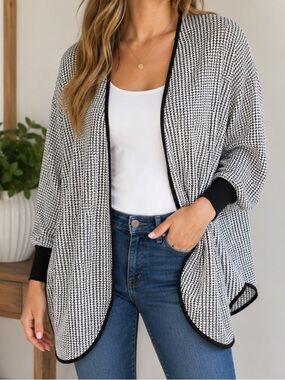 Chic Black and White Women's Cardigan